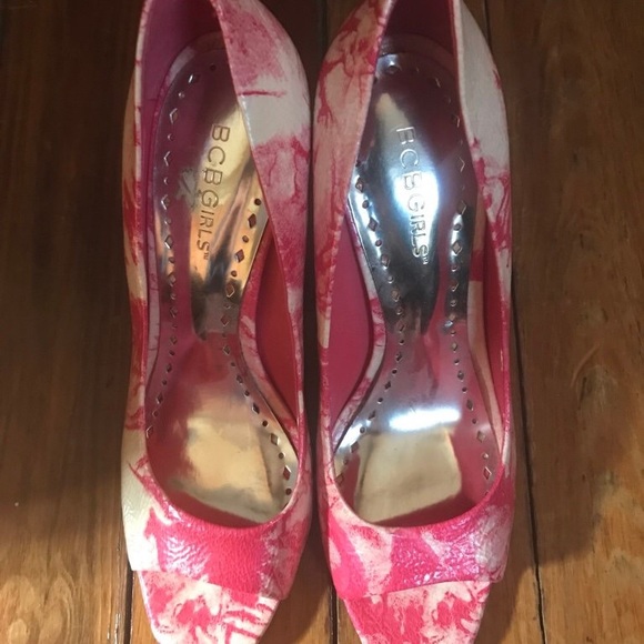 BCBG High Heels - Picture 4 of 5